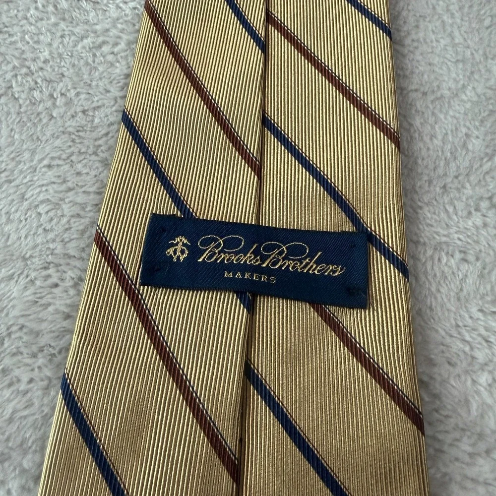 Brooks Brothers excellent pre